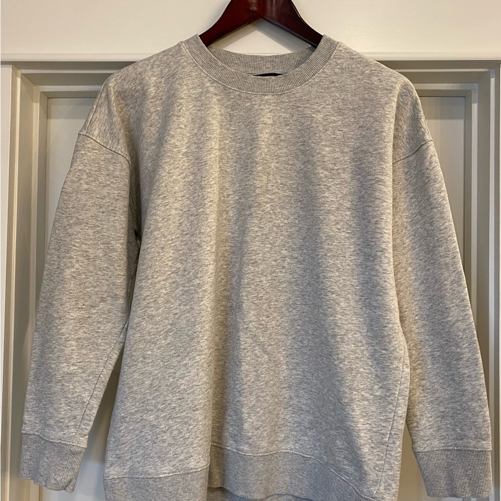 Banana Republic Heather Gray Women’s Sweeatshirt